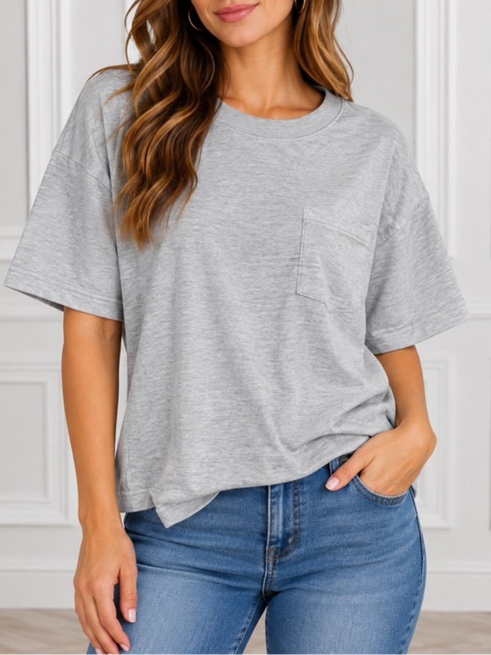 Uniqlo Crewneck T-Shirt in Light Grey